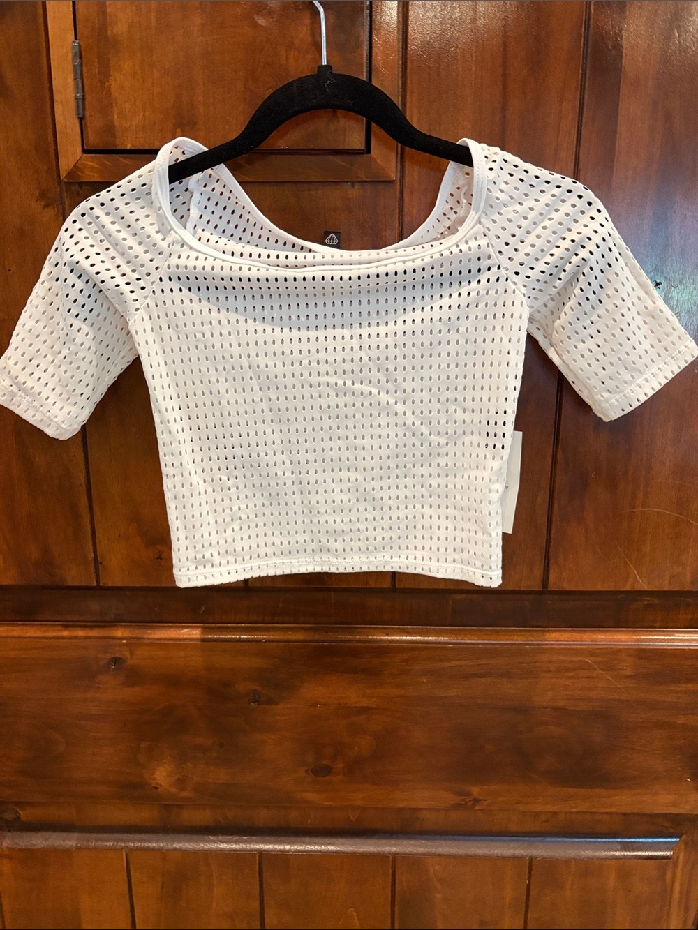 🤍 NWT White Mesh Crop Top